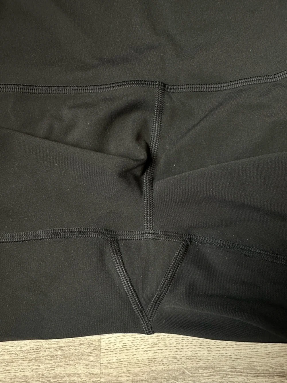 Lululemon Black Crop Leggings Size 10 - Picture 7 of 7